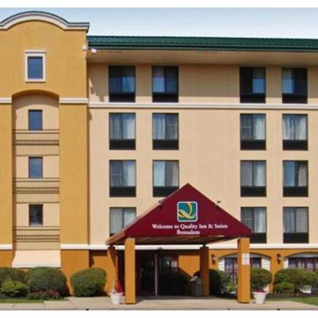 Quality Inn & Suites Bensalem Eksteriør bilde