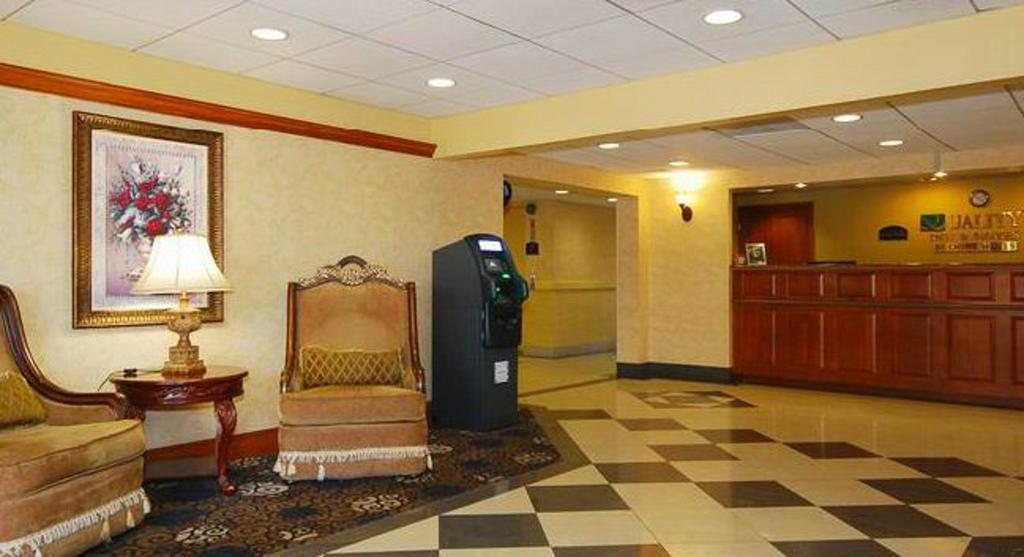 Quality Inn & Suites Bensalem Eksteriør bilde