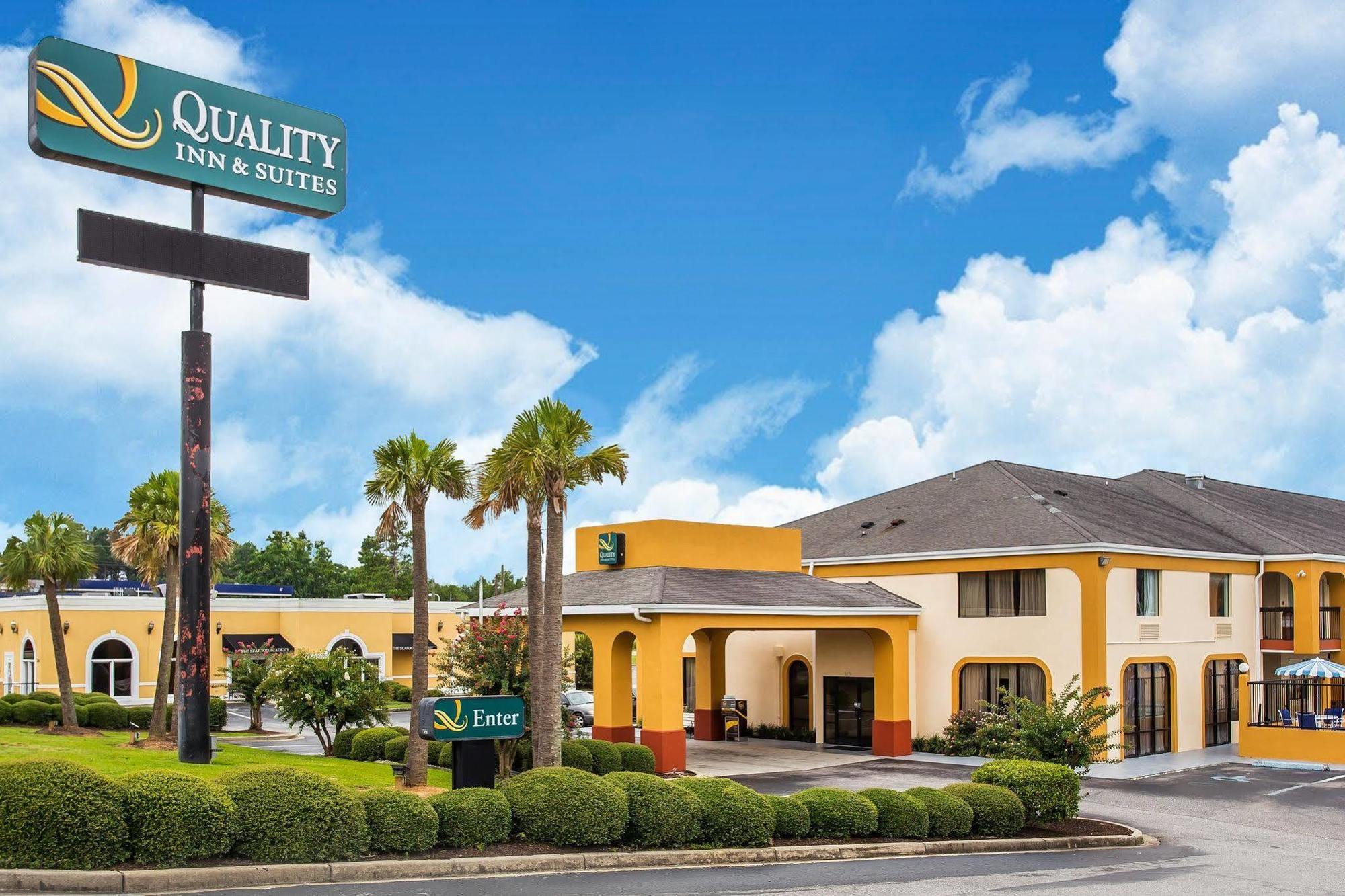 Quality Inn & Suites Bensalem Eksteriør bilde